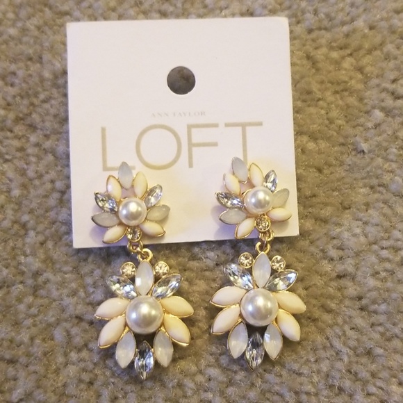 LOFT Jewelry - Loft white rhinestone statement earings